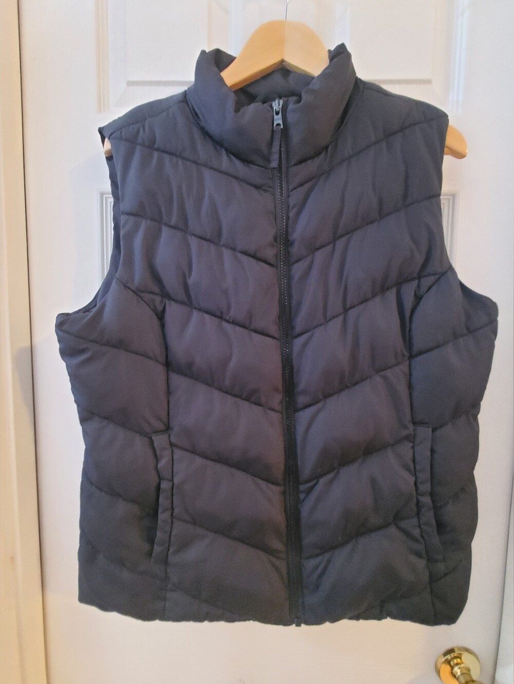 Like New Aeropostale Womens XL Black Puffer Vest